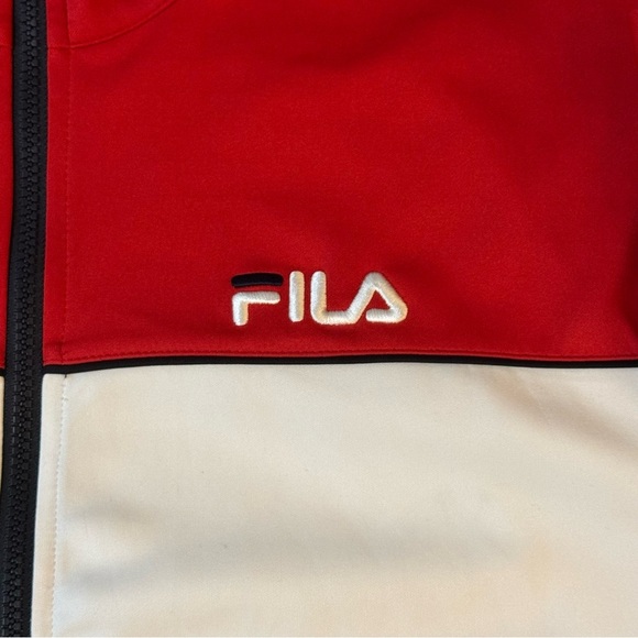 Fila Men's Track Jacket

#1198 - Picture 4 of 8